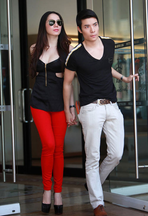 5 kiểu quần jean hot nhất hè 2012 - 2
