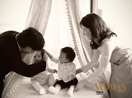 Lee Young Ae rạng rỡ khoe con yêu - 3