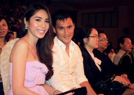 Mẹ Công Vinh muốn Thủy Tiên sinh con năm Rồng - 2