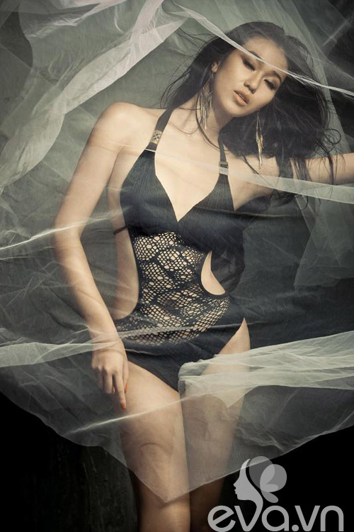 Khánh My diện bikini khoe 3 vòng gợi cảm - 12