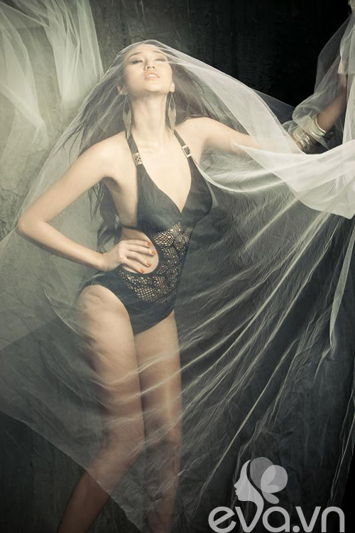 Khánh My diện bikini khoe 3 vòng gợi cảm - 14