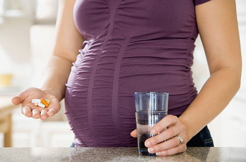 Vitamin có cần thiết cho bà bầu? - 1