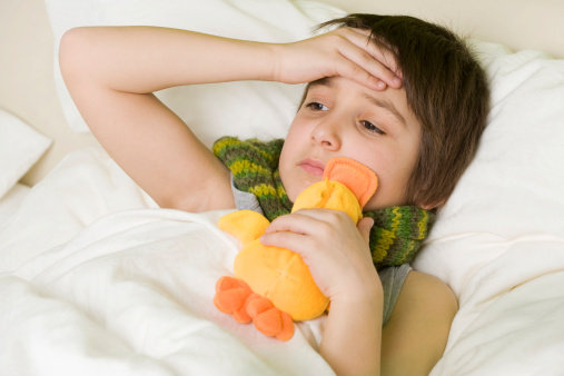 Khi cha mẹ tự làm… bác sĩ - 1