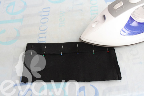 Sửa áo của mẹ thành váy cho bé - 3