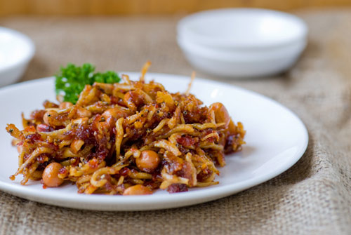 Cá cơm sốt cay với lạc rang - vị ngon dân dã - 4