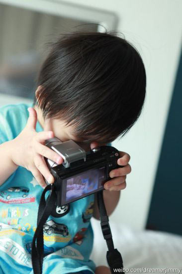 Con trai Lâm Chí Dĩnh càng lớn càng yêu - 12