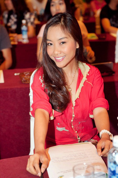 Đoan Trang sẽ ngồi "ghế nóng" cùng ĐD Lê Hoàng - 1