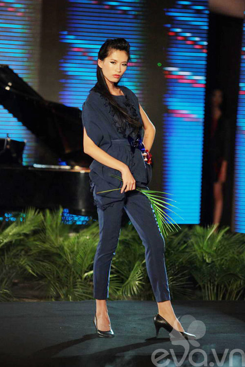 Sôi động với Tuần lễ thời trang Thu Đông 2012 - 7