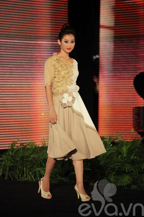 Sôi động với Tuần lễ thời trang Thu Đông 2012 - 11
