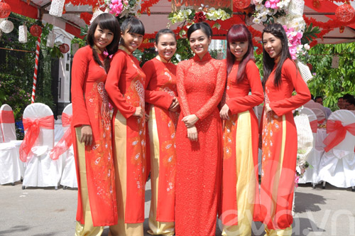 Phạm Quỳnh Anh mãn nguyện trong lễ ăn hỏi - 7