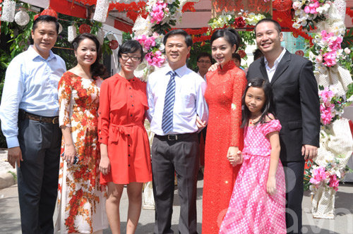Phạm Quỳnh Anh mãn nguyện trong lễ ăn hỏi - 10