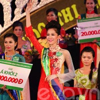 Thu Thảo đăng quang Hoa khôi Đồng bằng sông Cửu Long 2012