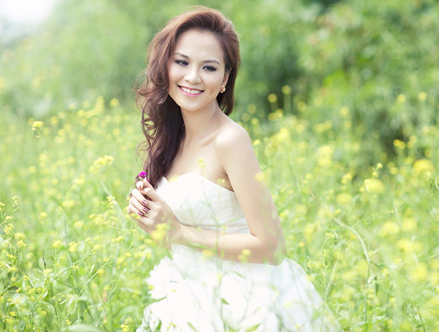 Diễm Hương không thích thân hình cò hương - 1