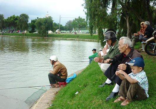 Vượt trên 300km lên Đà Lạt làm ... "ngư ông" - 5