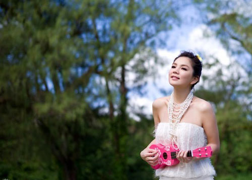 Ella của S.H.E tiếp tục khoe ảnh cưới - 1