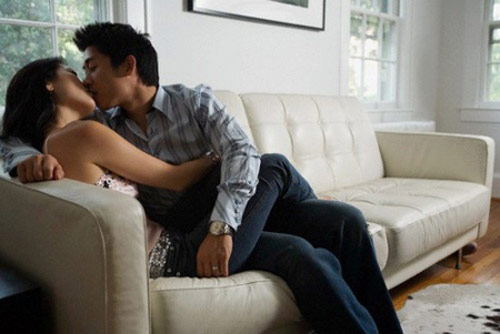 Chồng bắt tôi ngủ với sếp để vay tiền - 2