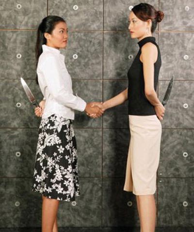 Ngoại tình với sếp, cẩn thận! - 2