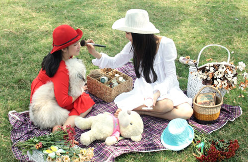 Mẹ con Hiền Thục nhí nhảnh đi... bán sữa - 6