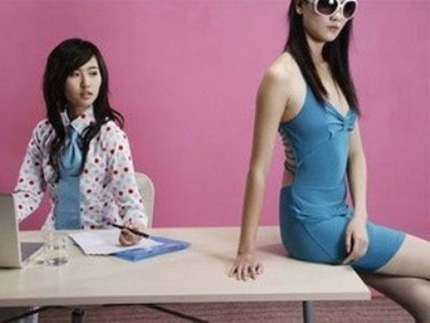 Hách dịch vì là em gái sếp - 1