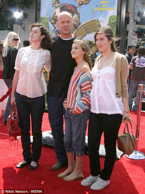 Showbiz Hollywood cũng bê bối tình dục - 5