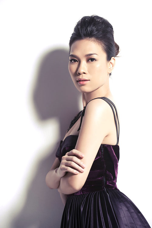 Tông nude quyến rũ của Mỹ Tâm - 2