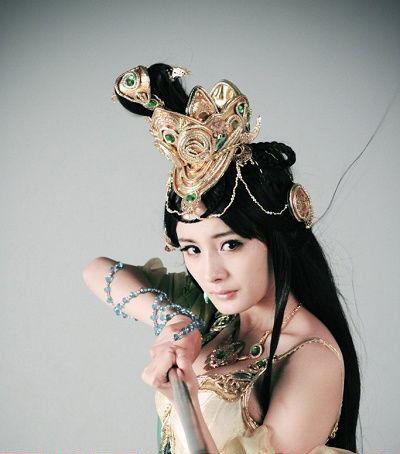 Dương Mịch nóng bỏng trong tạo hình game - 11