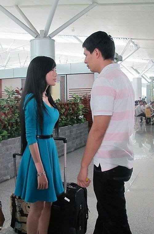 Sao ngày càng chuộng váy ‘giá rẻ’ - 18