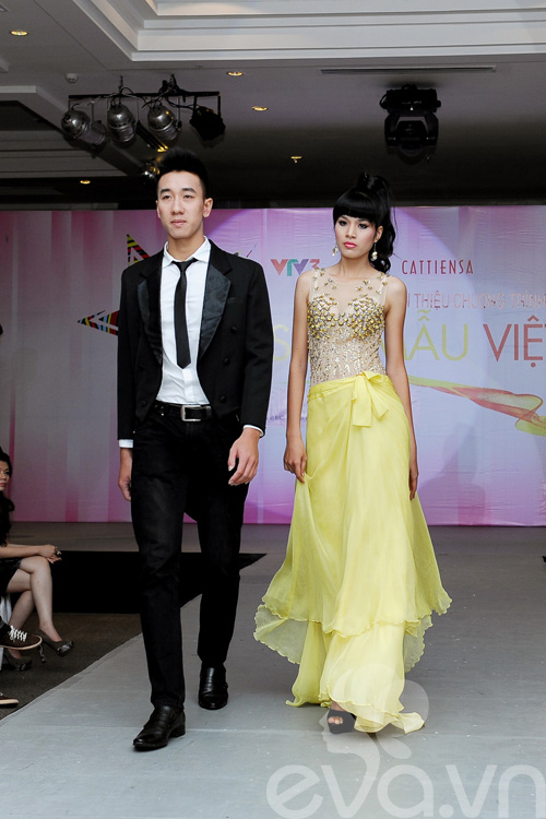 Mr Đàm 'ra tay' chấm Siêu mẫu 2012 - 16