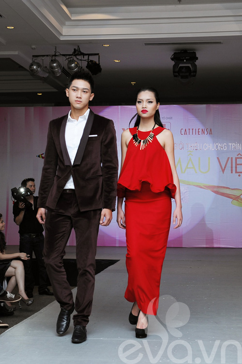 Mr Đàm 'ra tay' chấm Siêu mẫu 2012 - 19