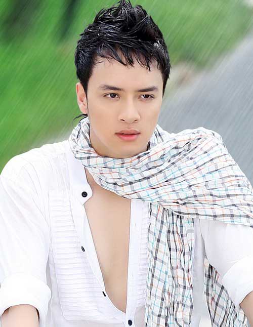 "Thật thà” như... showbiz Việt - 1