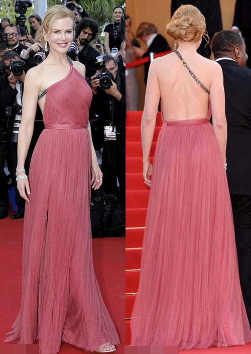 Heidi Klum và Nicole Kidman ‘đọ’ lưng trần quyến rũ - 6