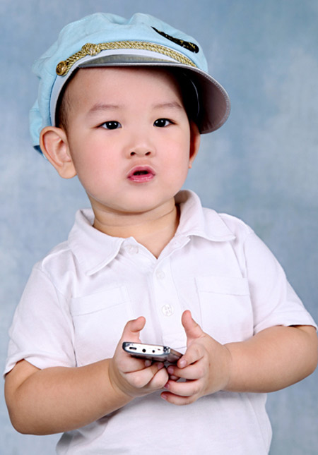Con trai HH Thùy Lâm đẹp như thiên thần - 10