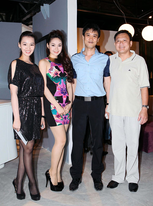 Sao Việt khéo che eo nhờ váy ảo giác - 8