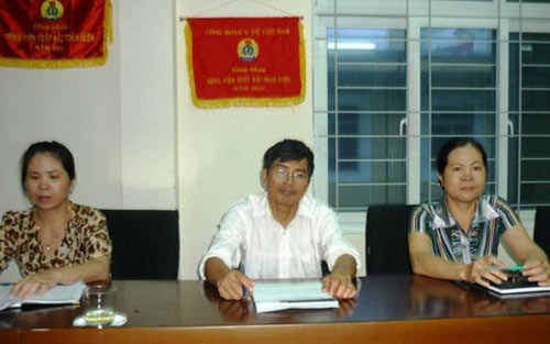 Sản phụ chết, bác sỹ 'sai sót' chỉ bị phê bình - 1