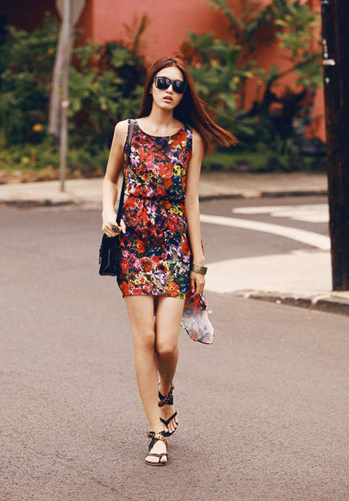 Chọn đồ xinh lung linh cho ngày du lịch - 2