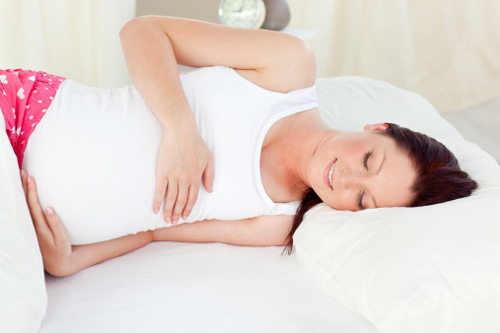 Đối phó với chứng mất ngủ khi bầu bí - 1
