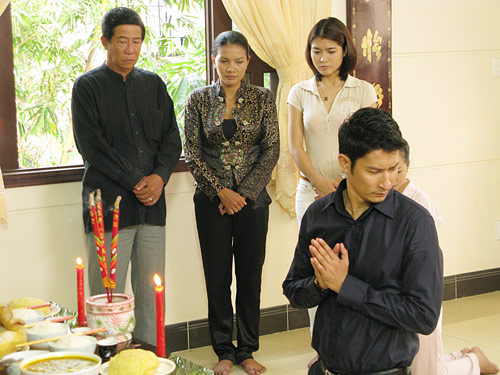 Xem Huy Khánh tiếp tục làm... siêu Sở Khanh - 10