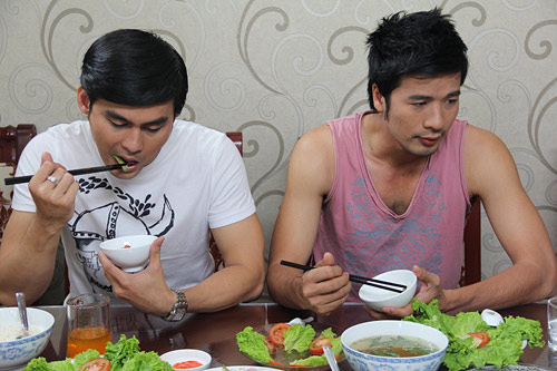 Xem Huy Khánh tiếp tục làm... siêu Sở Khanh - 7