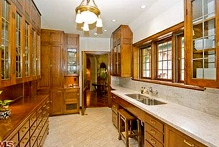 Biệt thự 7 triệu đôla của "Thiên nga đen" - 9