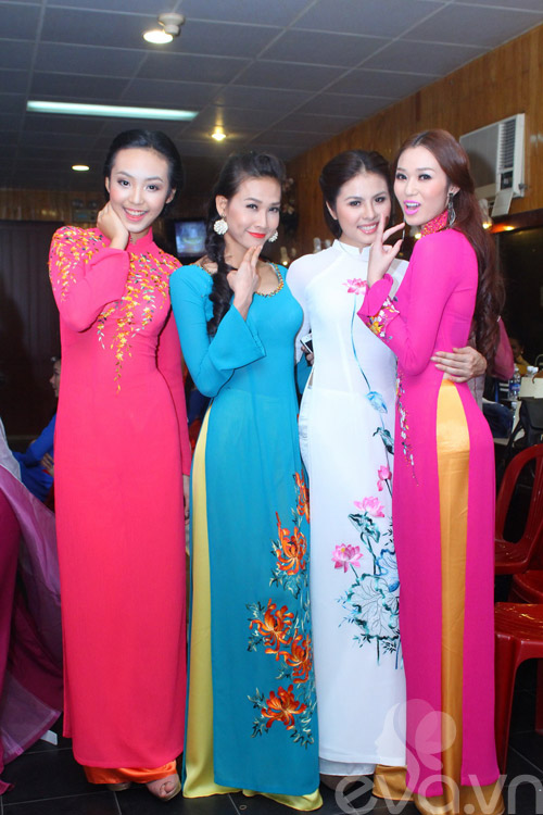 Vân Trang nổi bật giữa dàn siêu mẫu - 7