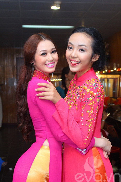 Vân Trang nổi bật giữa dàn siêu mẫu - 14