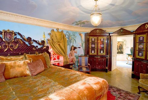 Nhà "long lanh" của huyền thoại hãng Versace - 13