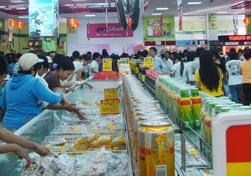 Hàng hoá sắp tăng giá ồ ạt? - 1