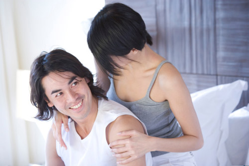 Kiểu gái nào thì dễ "lên giường"? - 2