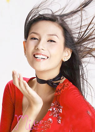 Võ Hoàng Yến: "Tôi đẹp hơn nhờ dáng siêu mỏng" - 1