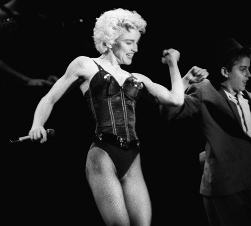 Madonna: Bao giờ mới ngừng ‘khoe thân’ phản cảm? - 6