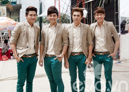 Văn Mai Hương mát dịu với tông màu pastel - 11