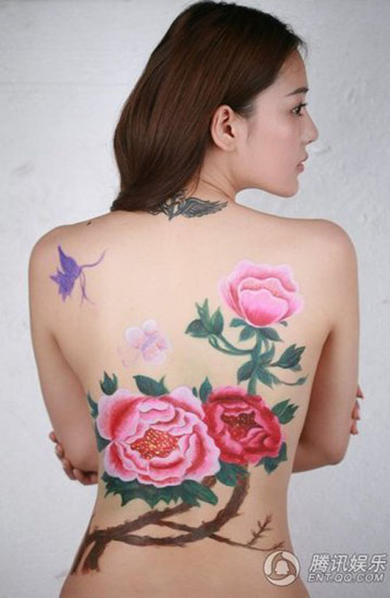 Hình xăm quyến rũ 'chết người' của sao - 3