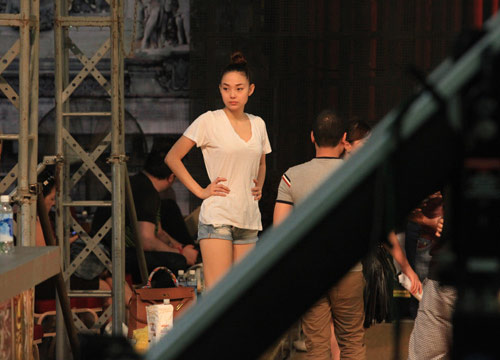 Minh Hằng đăng quang ngôi vô địch BNHV 2012 - 15