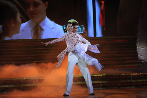 Minh Hằng đăng quang ngôi vô địch BNHV 2012 - 7